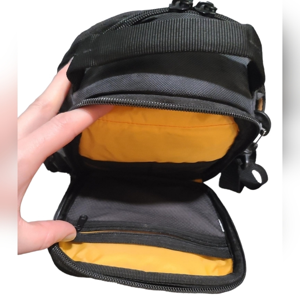 CASE LOGIC zippered camera bag - Picture 5 of 13